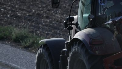 Unfall-Drama im Allgäu: Zwei Kinder von Traktor überrollt – tot