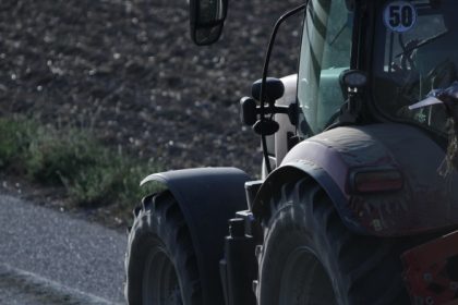 Unfall-Drama im Allgäu: Zwei Kinder von Traktor überrollt – tot
