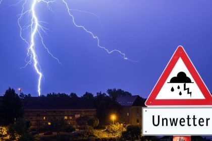 Nach der Rekordhitze kommen die Unwetter: Zum Wochenstart kracht und hagelt es