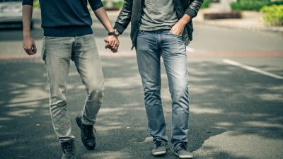 „Staatlich geförderte Pädophilie und schwerster Kindesmissbrauch”: Biologe wegen Kritik an Homo-Ehe vor Gericht