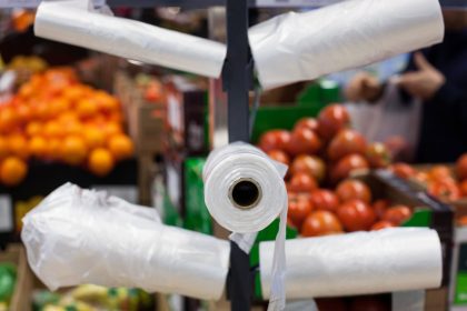 Deutsche verbrauchten 2018 drei Milliarden Plastikbeutel für Obst und Gemüse