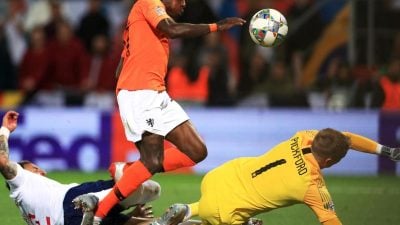 Finale gegen Ronaldo: Niederlande schlägt England