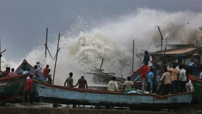 Indien und Bangladesch bringen zwei Millionen Menschen vor Zyklon in Sicherheit