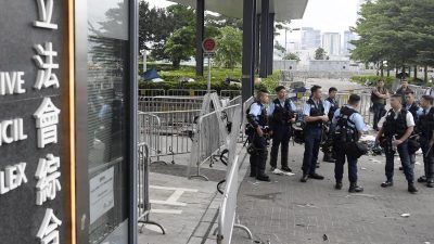 Nach Zusammenstößen: Lage in Hongkong bleibt angespannt
