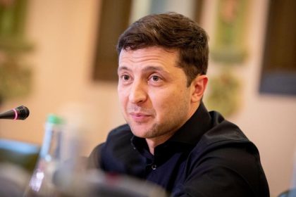 Ukrainischer Präsident Selenskyj positiv auf SARS-CoV-2 getestet