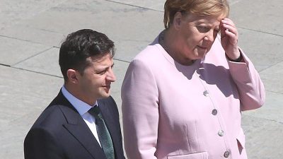 Merkel am Tag nach dem Zitteranfall: „Mir geht es sehr gut“