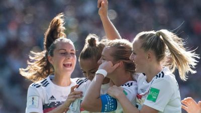 DFB-Frauen besiegen Nigeria im Viertelfinale