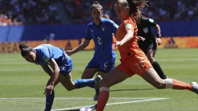Niederlande nach 2:0 gegen Italien erstmals im Halbfinale