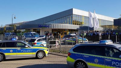 Wiederholter Polizeieinsatz: Aufenthaltsrechte der Störer vom Rheinbad Düsseldorf prüfen