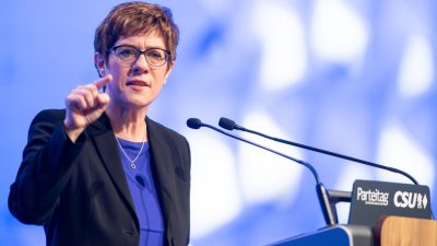 „Falsch für unser Land“: Kramp-Karrenbauer weist SPD-Forderungen von Mindestlohn bis Cannabis zurück