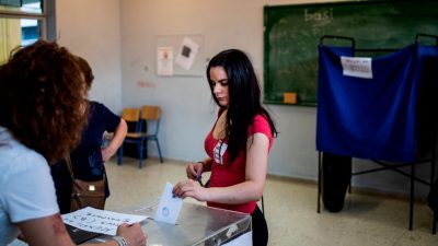 9,9 Millionen Griechen wählen neues Parlament: Linker Syriza-Partei droht die Abwahl