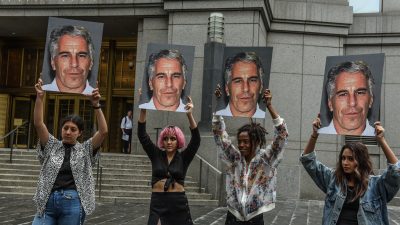 „Er hat nicht allein gehandelt“: Zahlreiche mutmaßliche Epstein-Opfer sagen vor Gericht aus
