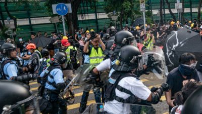 Erneut schwere Zusammenstöße zwischen Polizei und Demonstranten in Hongkong