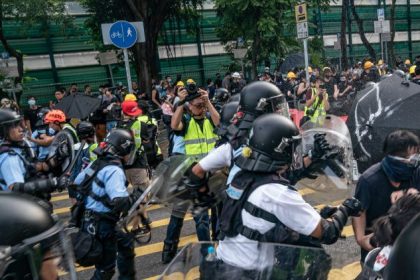 Erneut schwere Zusammenstöße zwischen Polizei und Demonstranten in Hongkong