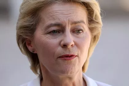 Berateraffäre: Grüne fordern Herausgabe von Leyens SMS-Kommunikation