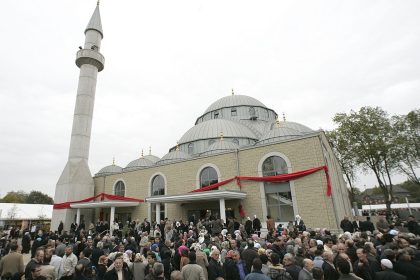 Zentralrat der Muslime fordert Finanzhilfen für Moscheen