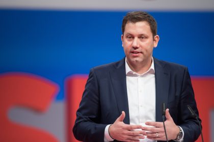 Klingbeil kritisiert „Hahnenkampf“ zwischen Laschet und Söder
