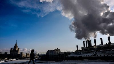 Moskau: Mehrere Verletzte bei Großfeuer in russischem Kraftwerk – 50 Meter hohe Flammen (+ VIDEO)