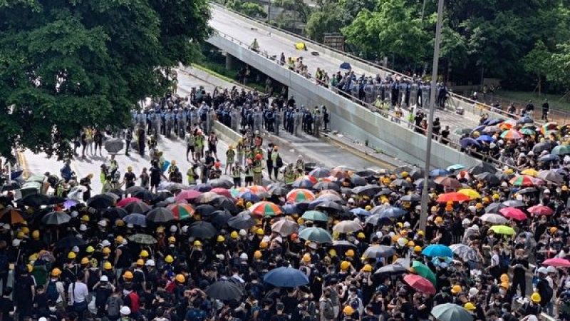 Peking richtet scharfe Warnung an Hongkong-Demonstranten