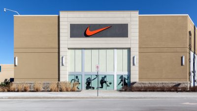 Nach „Rassismus“-Kritik: Nike nimmt Schuhe mit früherer Version der US-Flagge aus dem Verkauf