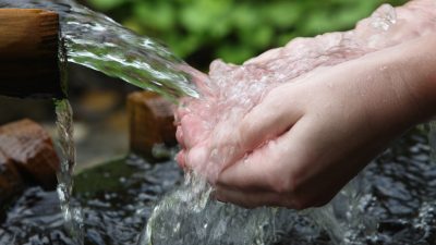 Das Abnehmwunder aus Japan: Die Wasserkur
