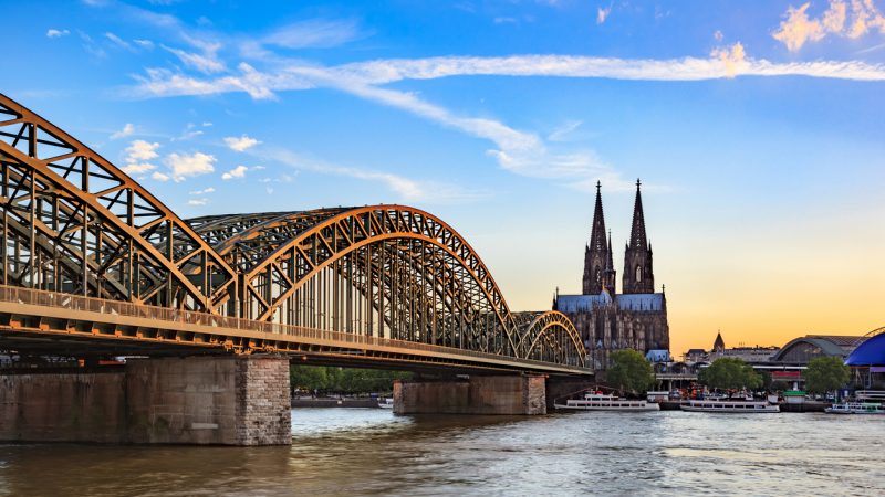 „Einfach mal die Fresse halten“ – Bürgermeister rügt Kölns Polizeipräsidenten für Nuhr-Zitat