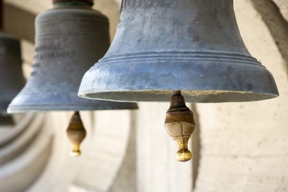 Einbrecher vertreibt sich mit Glockengeläut selbst aus Bielefelder Kirche