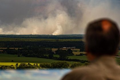 Landrat: Waldbrand in Mecklenburg-Vorpommern vorerst unter Kontrolle