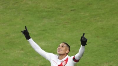 Peru schlägt Titelverteidiger Chile bei Copa América