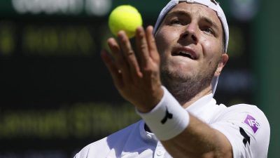 Tennisprofi Struff erreicht dritte Runde von Wimbledon