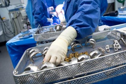 Im “Schlamassel”: Kliniken befürchten Engpässe bei Medizinprodukten