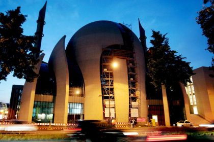Kölner Moschee geräumt – Ditib spricht von Bombendrohung