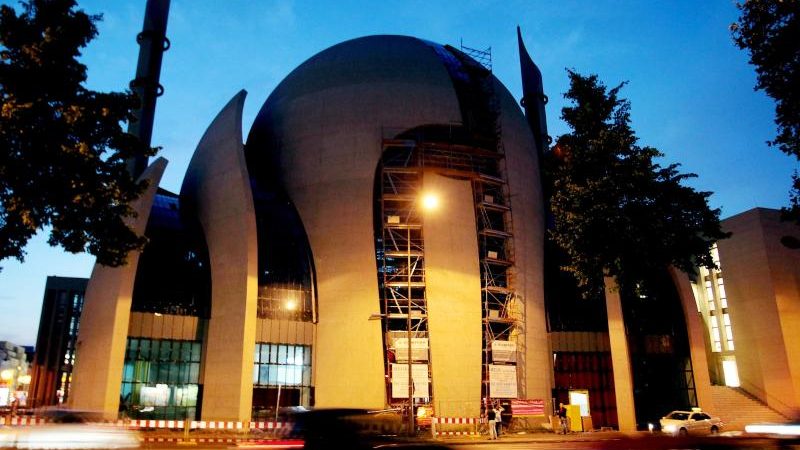 Kölner Moschee geräumt – Ditib spricht von Bombendrohung