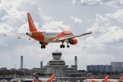 Marktführer in Berlin: Billigflieger Easyjet spürt keinen Klima-Effekt bei Buchungen