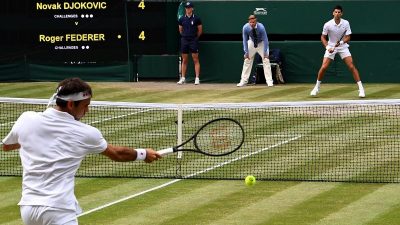 Djokovic gewinnt zum fünften Mal Tennis-Turnier in Wimbledon