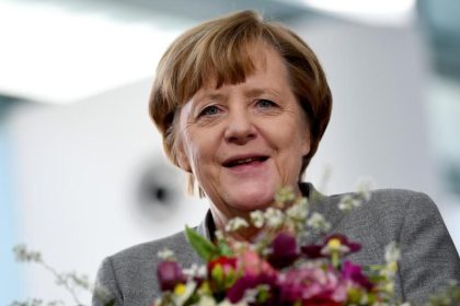 Merkel hat 65. Geburtstag und leitet ganz normal die Kabinettssitzung