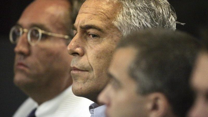 US-Mainstream-Sender hat Epstein-Story drei Jahre lang totgeschwiegen