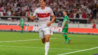 Kurioses Spiel in Stuttgart: VfB gelingt Saisonauftakt
