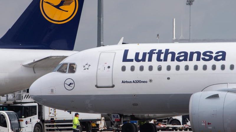 Lufthansa: Deutlicher Gewinneinbruch und düstere Prognosen – Kurs bricht ein