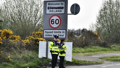 Bombenexplosion nahe der Grenze Nordirlands zu Irland