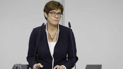 Krampf mit Karrenbauer: „Welt“ sieht CDU-Chefin nach Serie von Patzern angeschlagen
