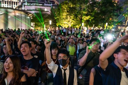 Demonstranten in Hongkong verwandeln Protest in Lasershow
