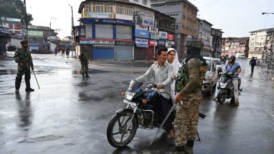 Kaschmir: Indien lockert Ausgangssperre für Freitagsgebete