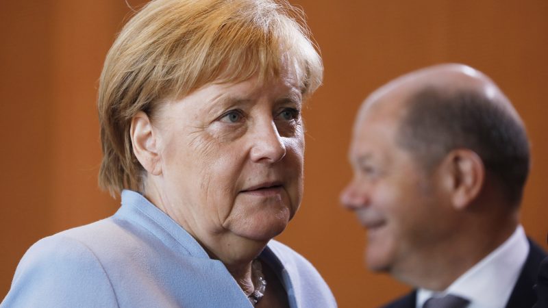 Merkel auf Kurs der SPD? Grundrente wie im Koalitionsvertrag angedacht sei „nicht administrierbar“