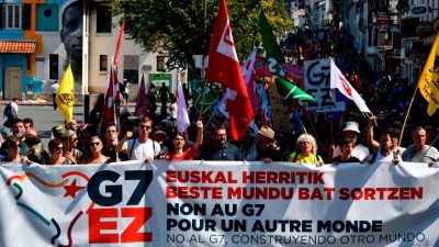 Gegner des G7-Gipfels demonstrieren in Südfrankreich + Video