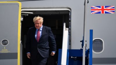 Johnson fordert EU vor G7-Gipfel zu Zugeständnissen in Brexit-Streit auf