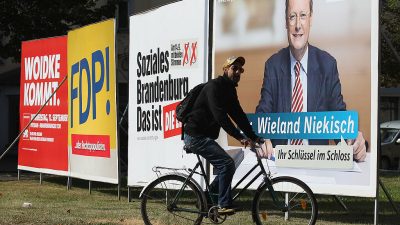 Gesprächskarussell nach Wahl in Brandenburg: Parteien führen erste Sondierungsgespräche