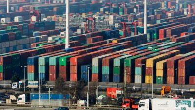 Rekordmenge: Zoll beschlagnahmt viereinhalb Tonnen Kokain in Hamburger Hafen