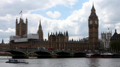 McAllister ruft Londoner Parlament zu Widerstand gegen Johnson auf