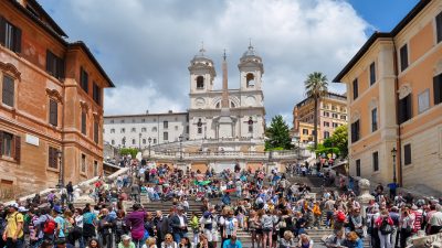 Touristen dürfen nicht mehr auf Spanischer Treppe in Rom sitzen – ansonsten droht hohes Bußgeld